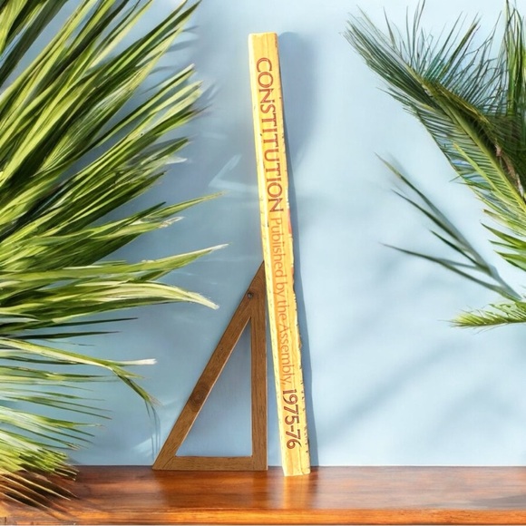 VINTAGE 1975 U.S. & California Constitution Book Historical Document Collection - Picture 9 of 12